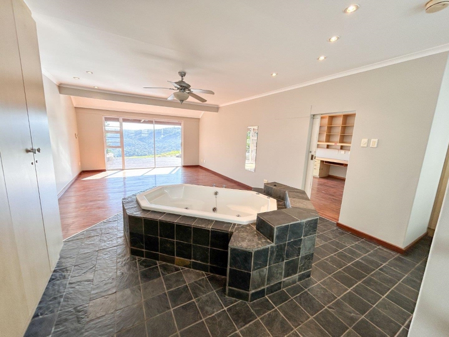 4 Bedroom Property for Sale in Gonubie North Eastern Cape